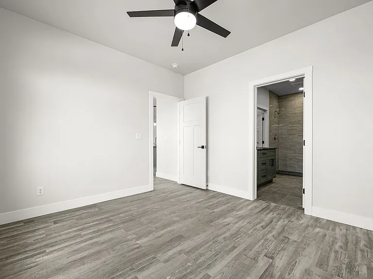 1109 Mee Canyon Cir — Photo 16