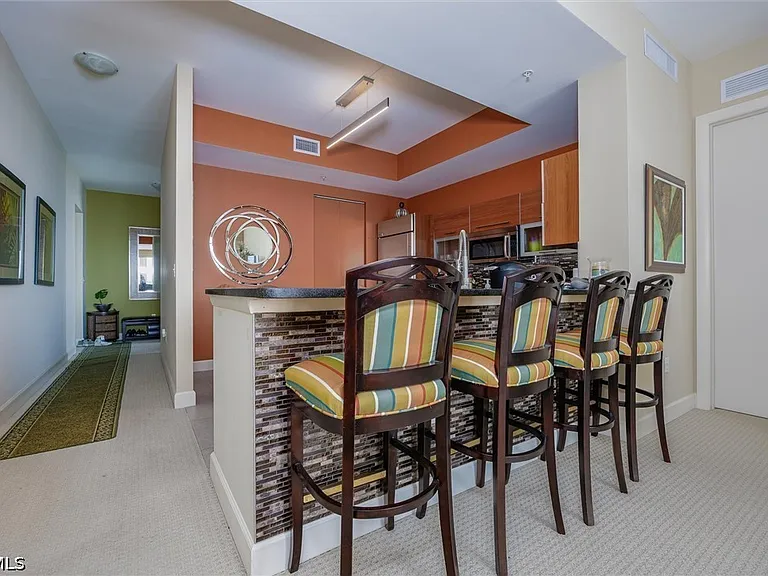 3000 Oasis Grand Blvd #LPH1 — Photo 10