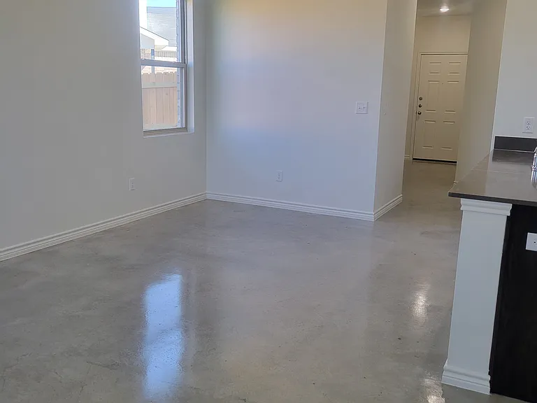2329 Zanoletti Dr — Photo 8