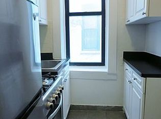 226 E 78th St #1, New York, NY 10075