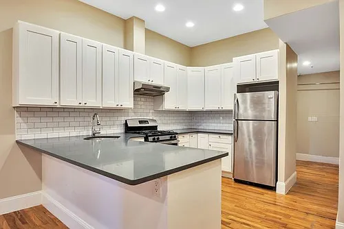 29 Woodhull St #3 Photo 1
