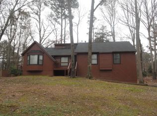 1235 Rolling Green Dr, Acworth, GA 30102