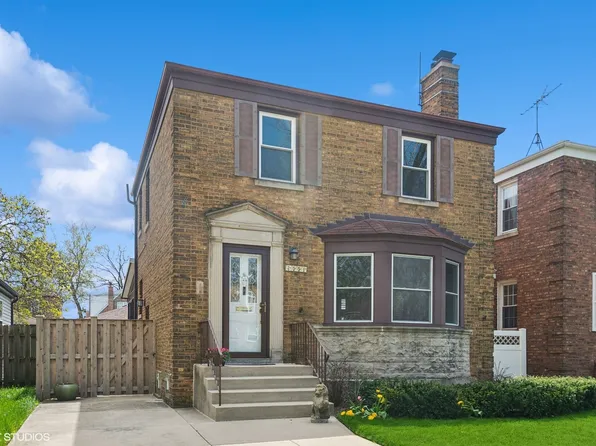 2551 W 110th St, Chicago, IL 60655