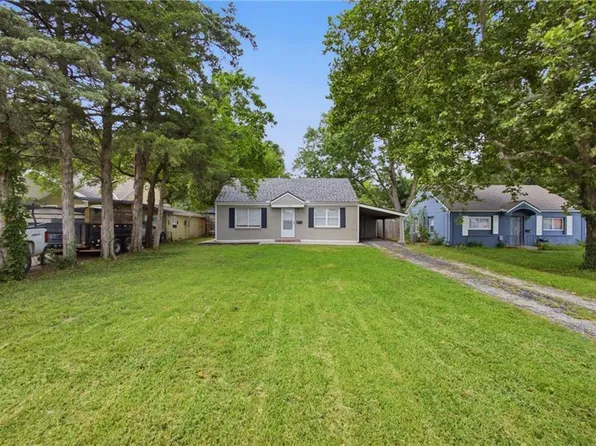 1124 E 80th St, Kansas City, MO 64131