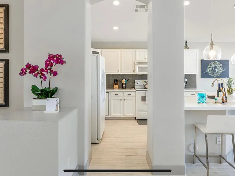 1420 W Flintlock Way — Photo 11