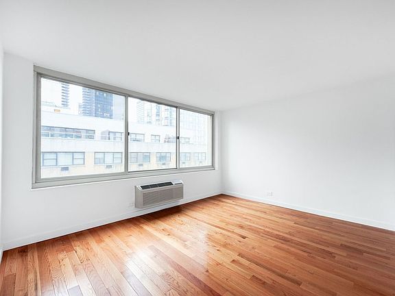 3rd image of 333 E 45th St APT 11D