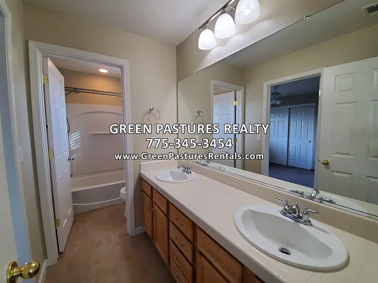 3836 Artadi Dr — Photo 8
