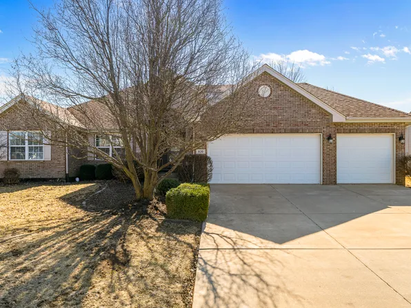 820 W Locust Ln, Peotone, IL 60468