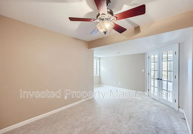 8819 Greensborough Pl — Photo 25