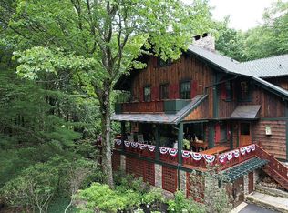 315 Manor Dr, East Stroudsburg, PA 18301