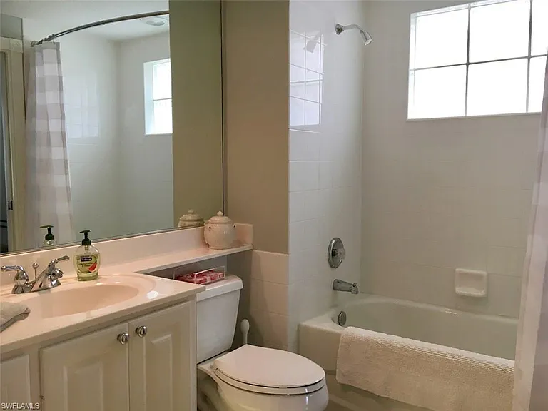 8047 Sorrento Ln — Photo 9