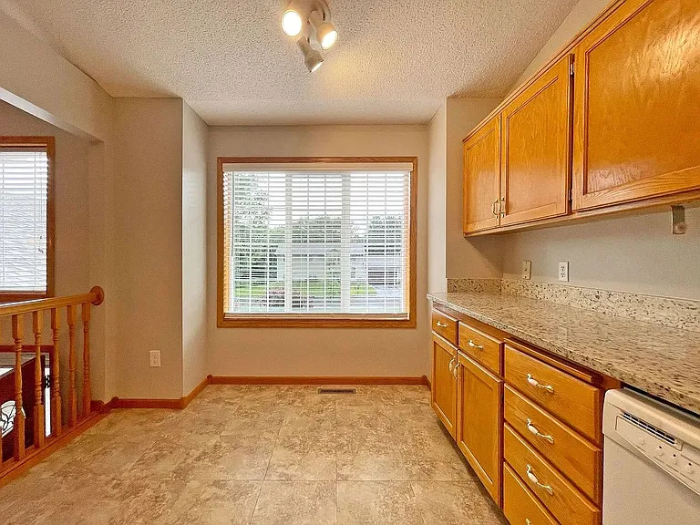 12233 Quinn St NW — Photo 4