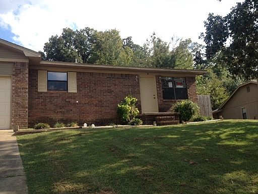 1st image of 1320 N 28th St #B