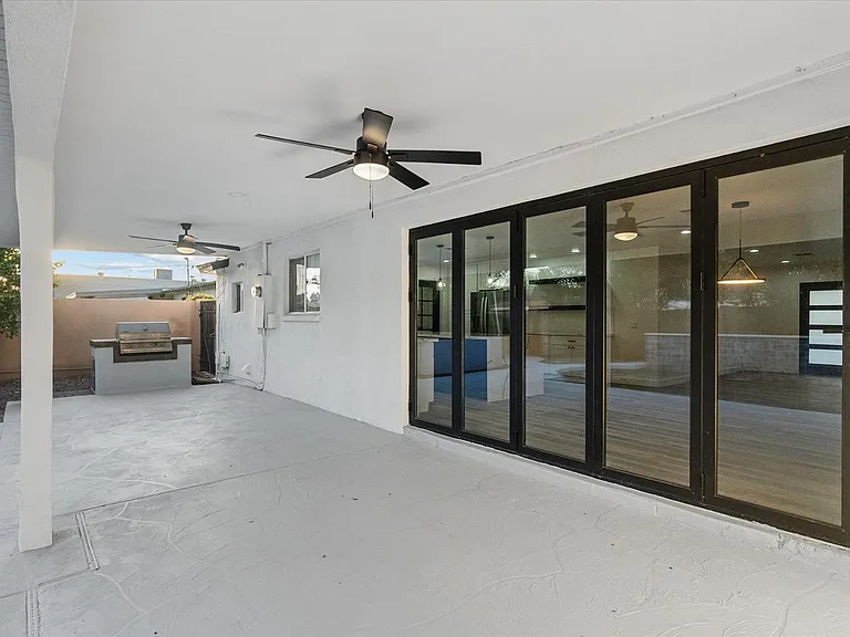 8525 E Clarendon Ave — Photo 23