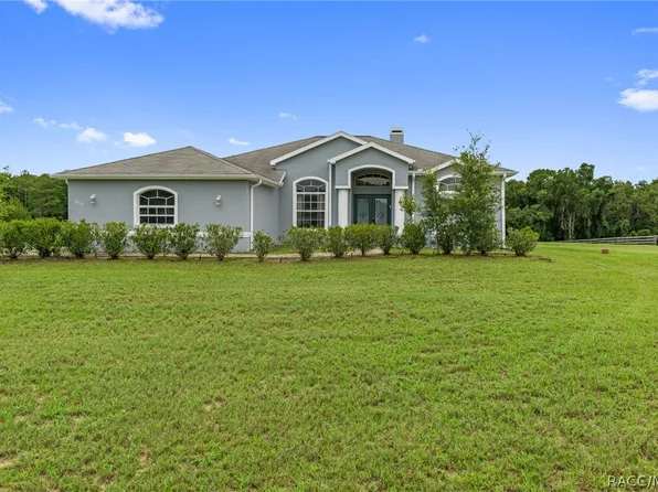 8424 E Zephyr Wing Ct, Floral City, FL 34436