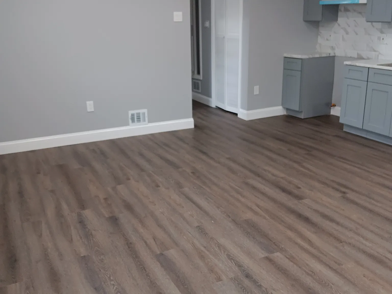 1 bed, 750 sqft, $900 — Photo 2