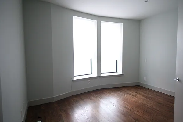 Rented by Grand & Co. | media 42