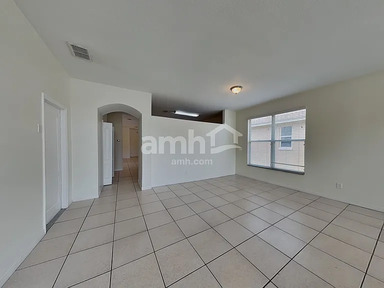 1130 Cherry Valley Way — Photo 7