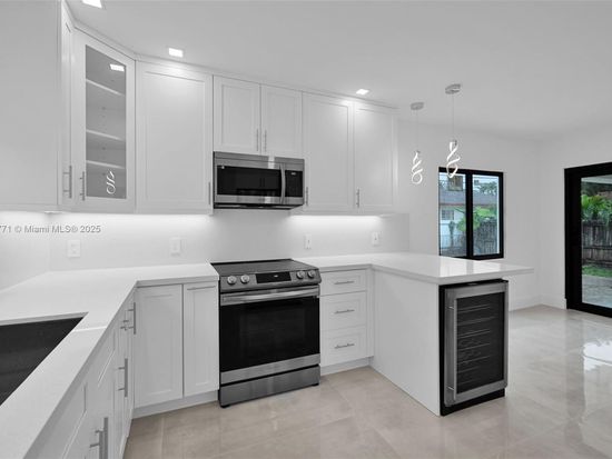 6685 SW 36th St, Miami, FL 33155