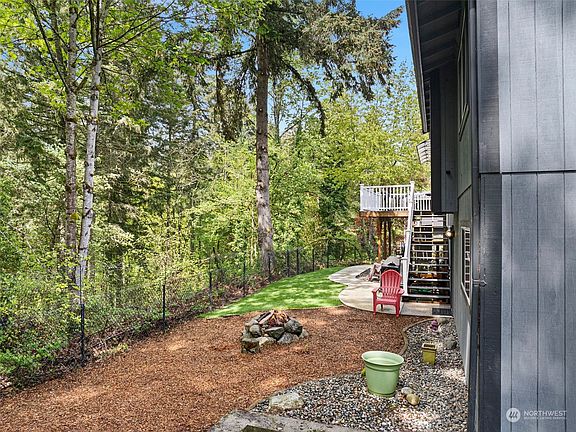 5th image of 6108 41st Avenue E