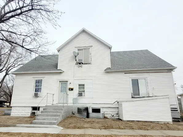 921 W 4th St, Grand Island, NE