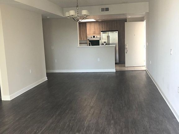 5th image of 10909 Hartsook St APT 206