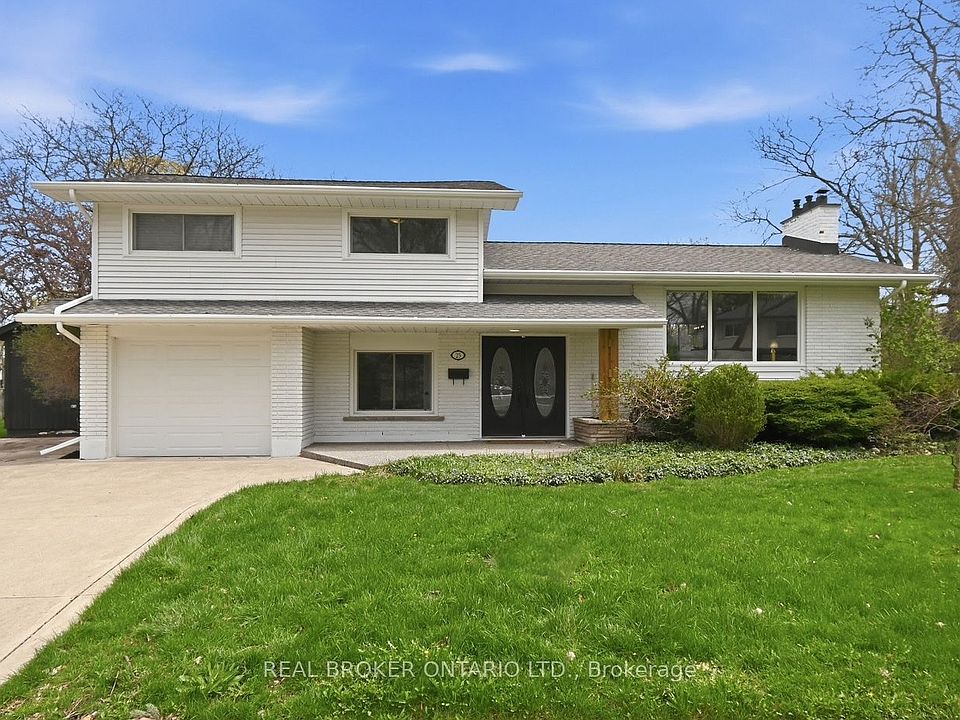 1st image of 25 Victor Blvd