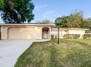 8435 Brandeis Cir E, Sarasota, FL 34243
