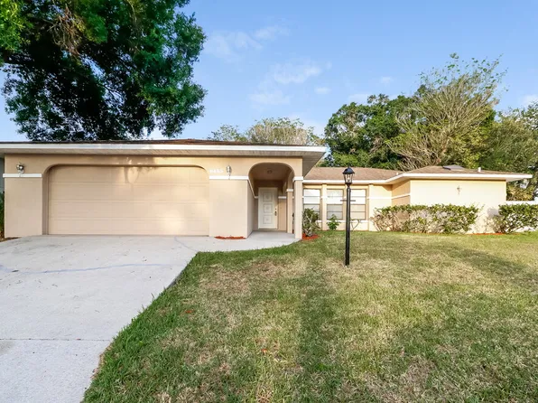 8435 Brandeis Cir E, Sarasota, FL 34243