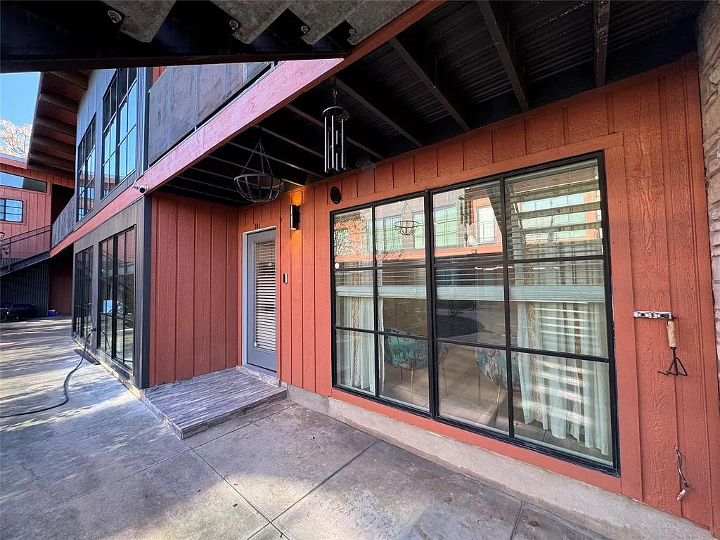 2 bed, 955 sqft, $2,995 — Photo 3