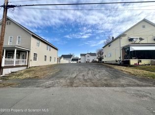 1722-1724 Washburn St, Scranton, PA 18504