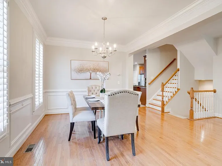 8320 Dockray Ct — Photo 11