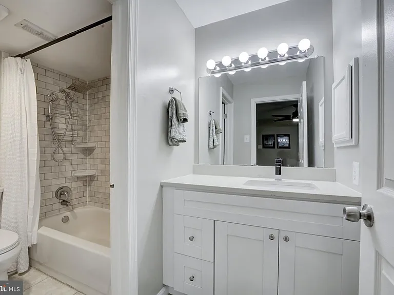 1501 Lincoln Way #101 — Photo 21
