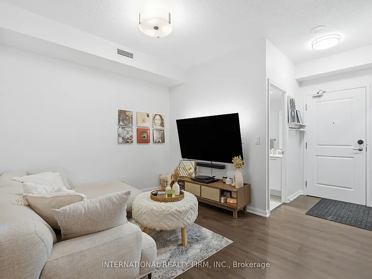 628 Fleet St #711 — Photo 4