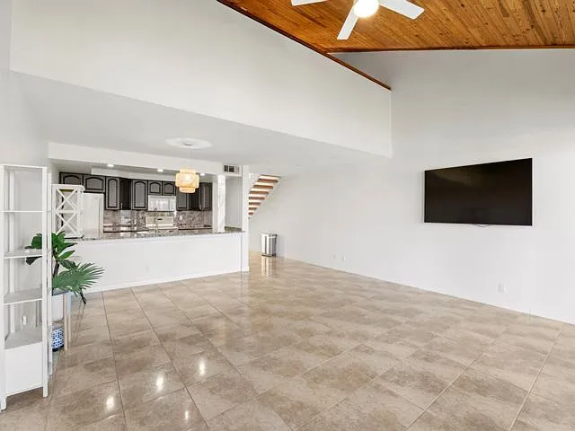 216 Old Meadow Way — Photo 6