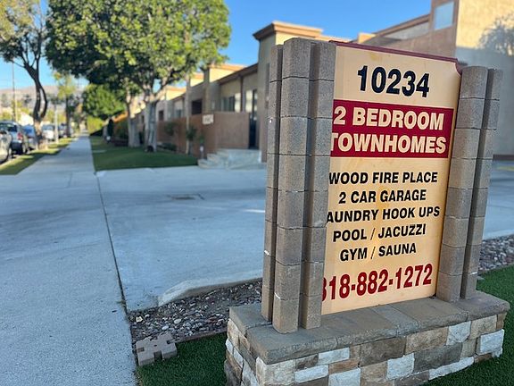3rd image of 10234 Eton Ave #38343a21a