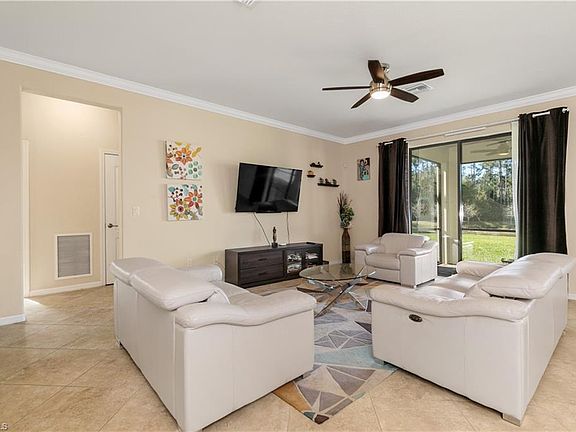 5th image of 11026 Cherry Laurel Dr