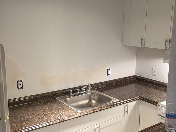 3rd image of 1860 Venice Park Dr APT 215