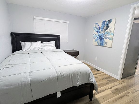 3rd image of 527 S Bryant St #1