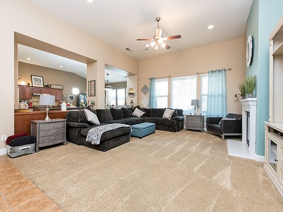 4th image of 6602 N Sandrini Ave