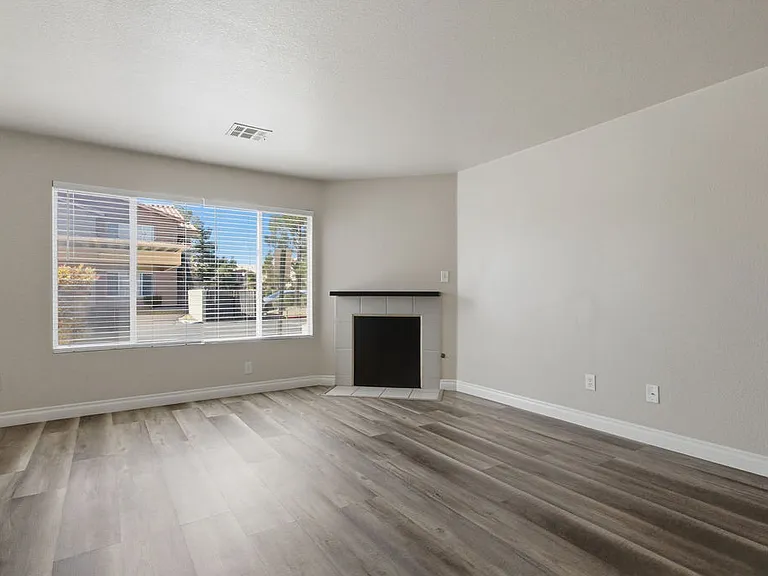 350 S Durango Dr #120-1 — Photo 8