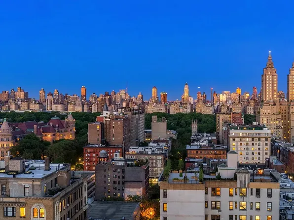 2150 Broadway image 4 of 27