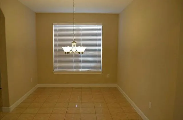 2014 Hughes Ranch Rd — Photo 5