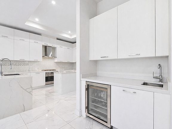 4th image of 8424 NW 51st Ter