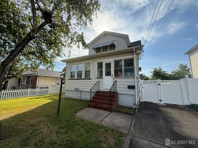 16 Chapel St, Edison, NJ, 08817