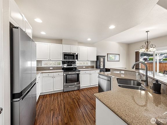 5th image of 17007 91st Avenue E