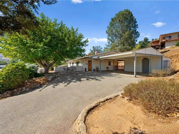 480 Sierra Vista Dr, Wofford Heights, CA 93285