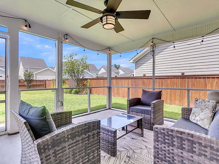 534 Alderly Dr — Photo 35