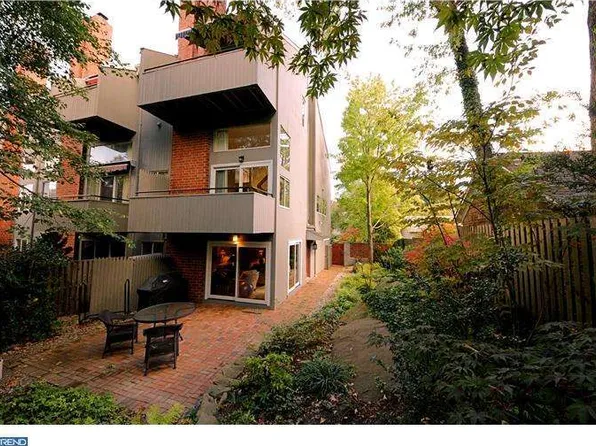25 Richard Ct, Princeton, NJ 08540