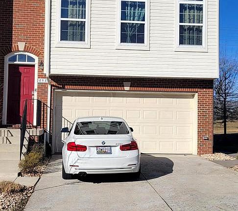 3rd image of 8587 Crooked Tree Ln